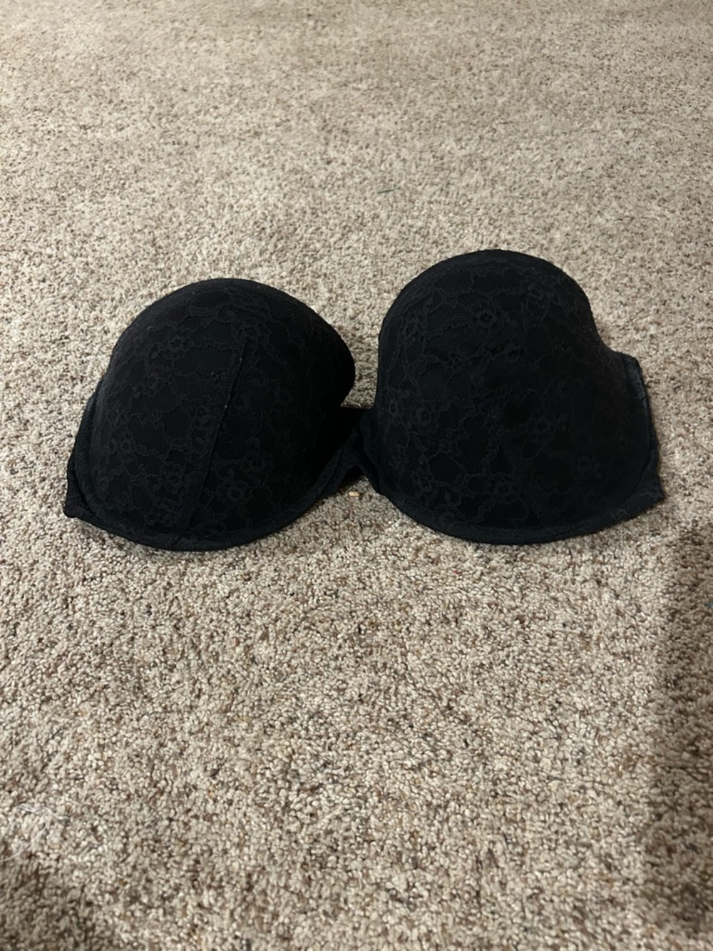 38DD Victoria’s Secret Strapless Bra